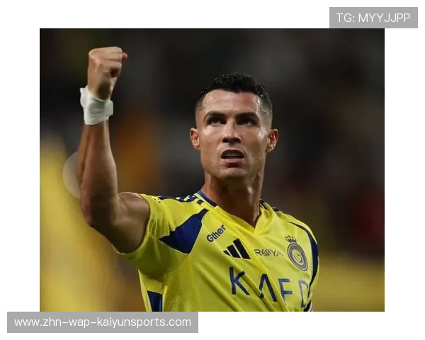 C罗在沙特联赛的第一个进球，继续刷新纪录，c罗进球特写