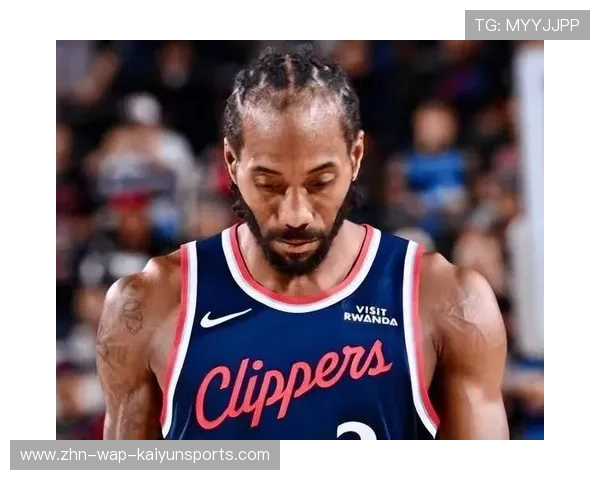 伦纳德弧顶跳投命中，快船在末节实现逆袭